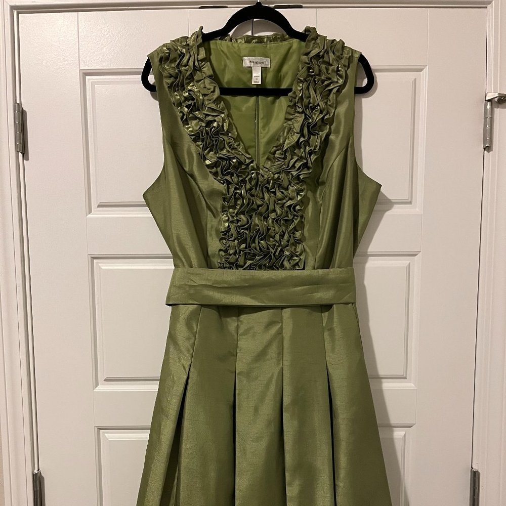 Stunning,  Dressbarn, Apple Green Dress!